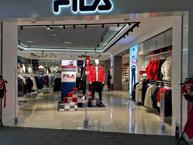 FILA-vaatekauppa asentaa AM9800 ääni- ja magneettisen varkaudenestolaitteen